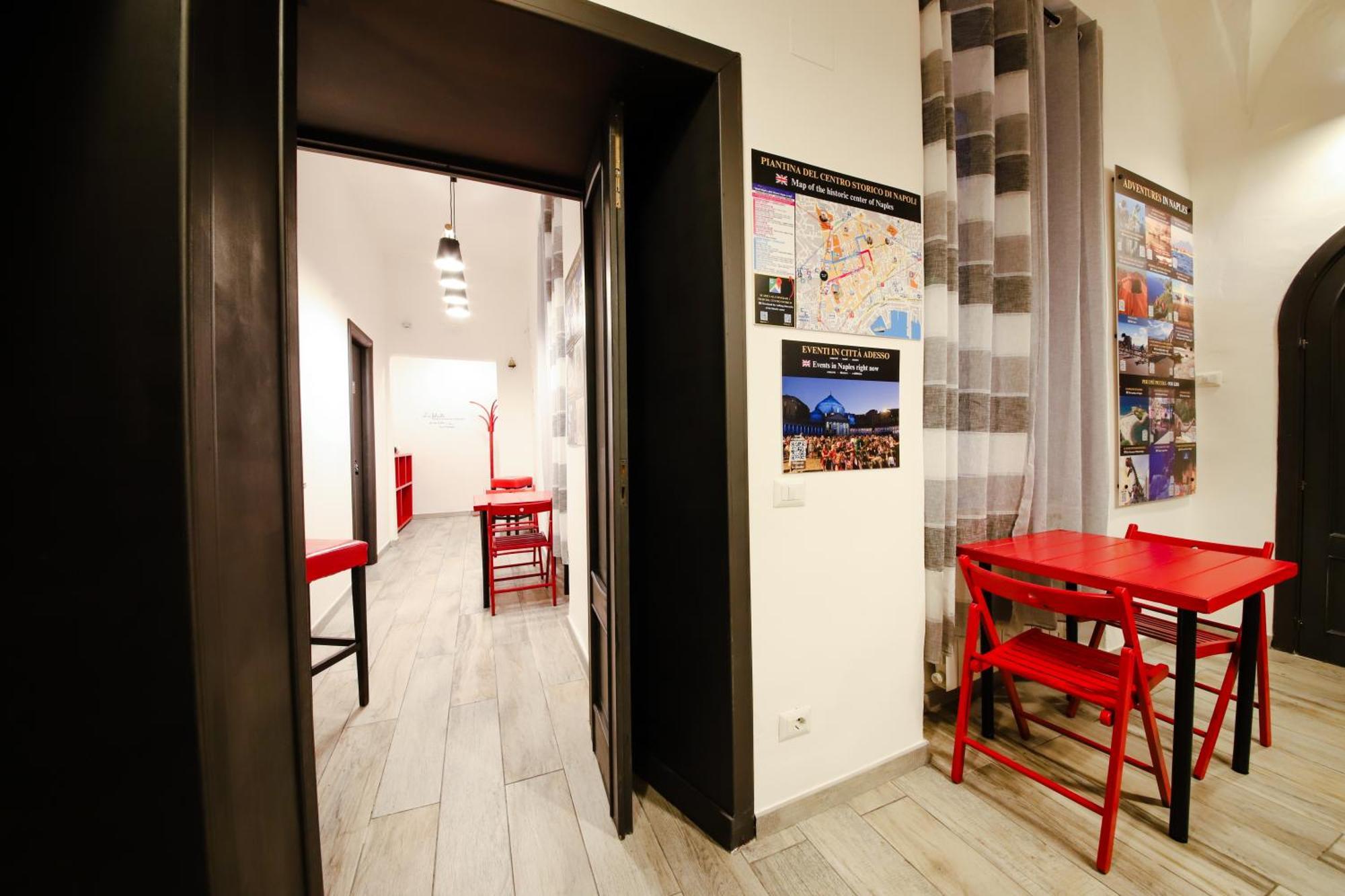 Casa Interattiva Naples'Secrets Bed & Breakfast Exterior foto